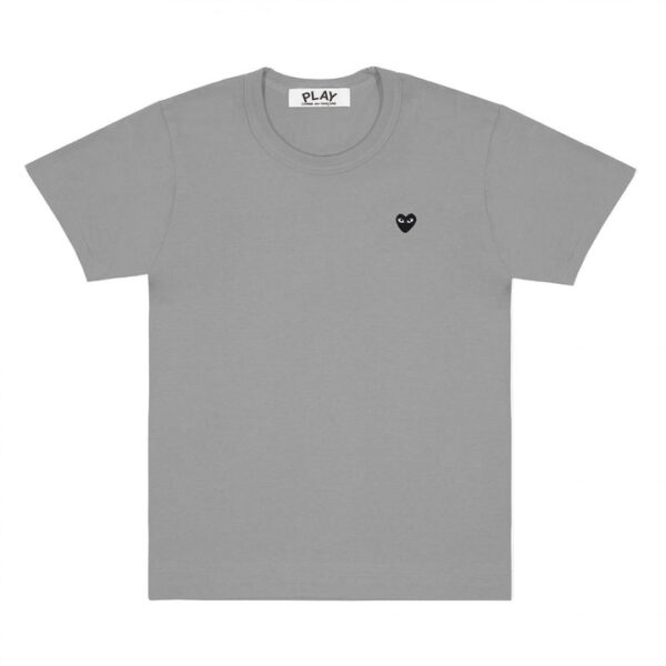 BASIC COLOURED PLAY T-SHIRT BLACK SMALL EMBLEM (GREY) BASIC COLOURED PLAY T-SHIRT BLACK SMALL EMBLEM (GREY)